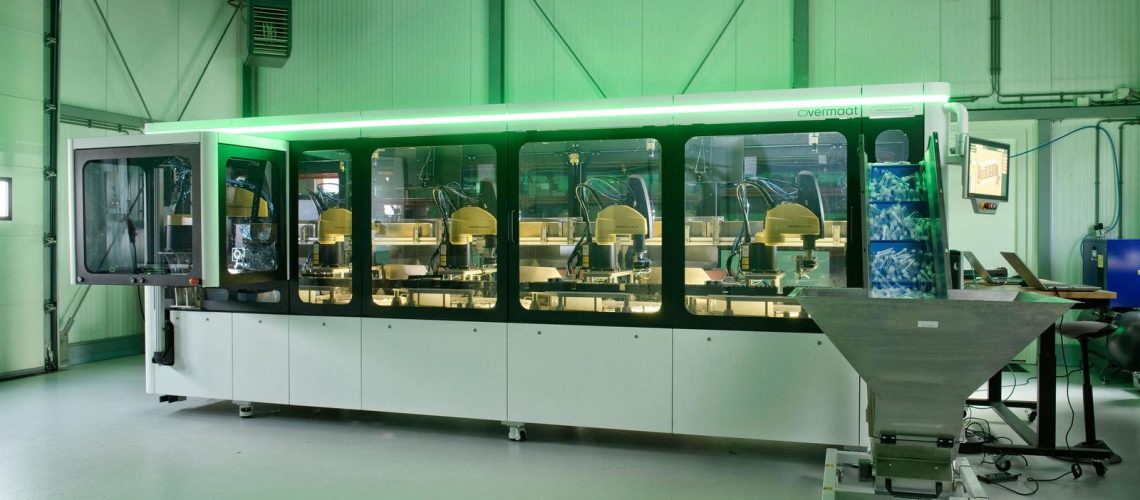 ae32dd49-fb42-42e9-b499-7e84ff63257a